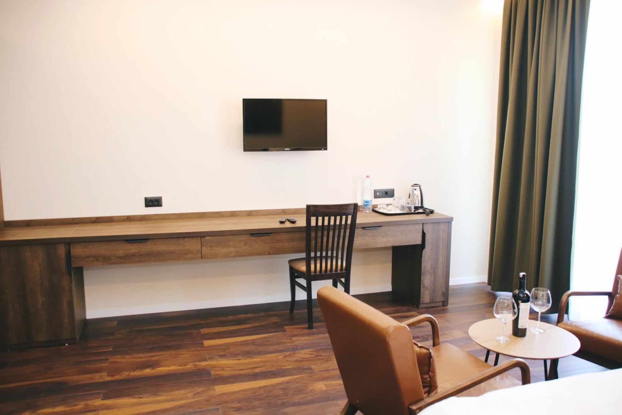 Suhareke Hotel Rozafa מראה חיצוני תמונה