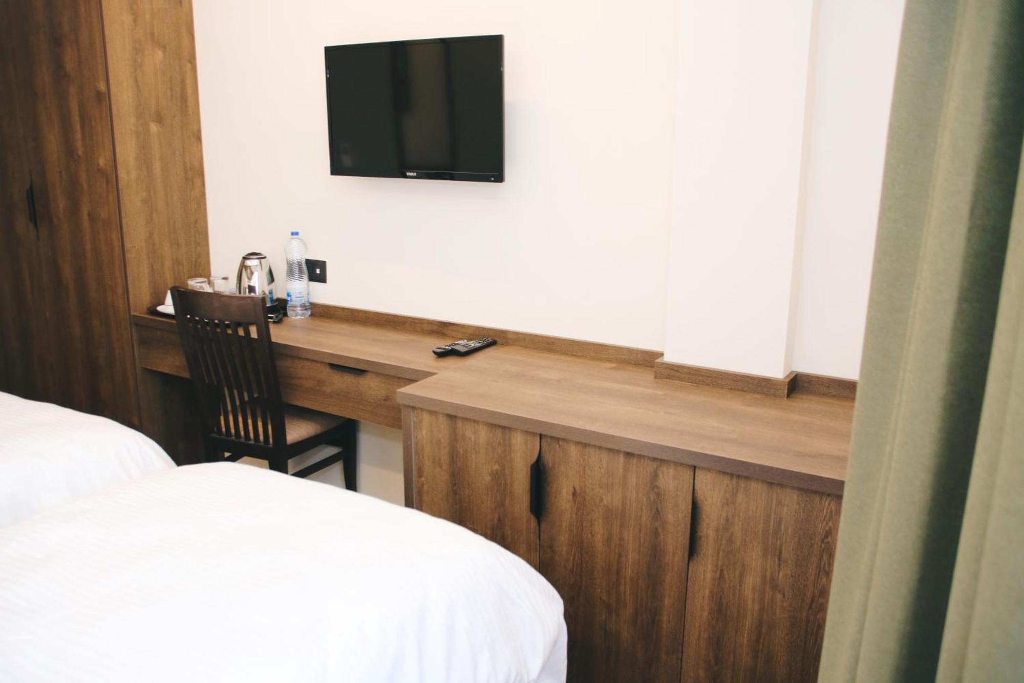 Suhareke Hotel Rozafa מראה חיצוני תמונה