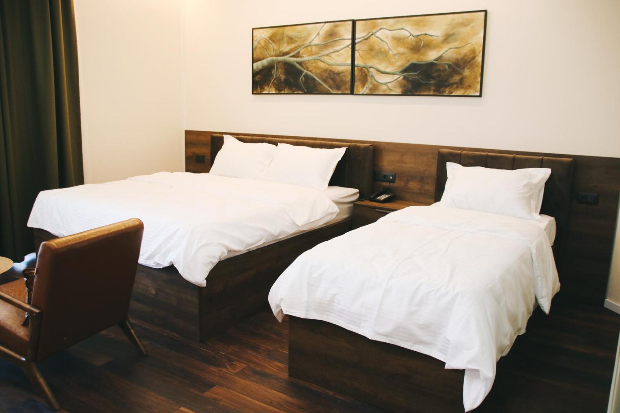 Suhareke Hotel Rozafa מראה חיצוני תמונה