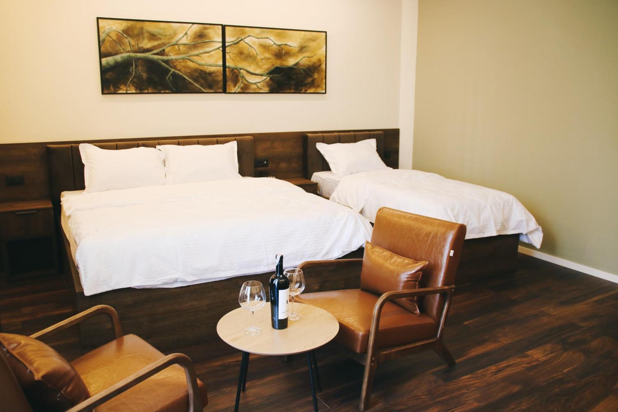 Suhareke Hotel Rozafa מראה חיצוני תמונה